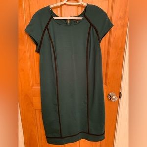 Missimo dress, short sleeve, dark green with black detailing on seams